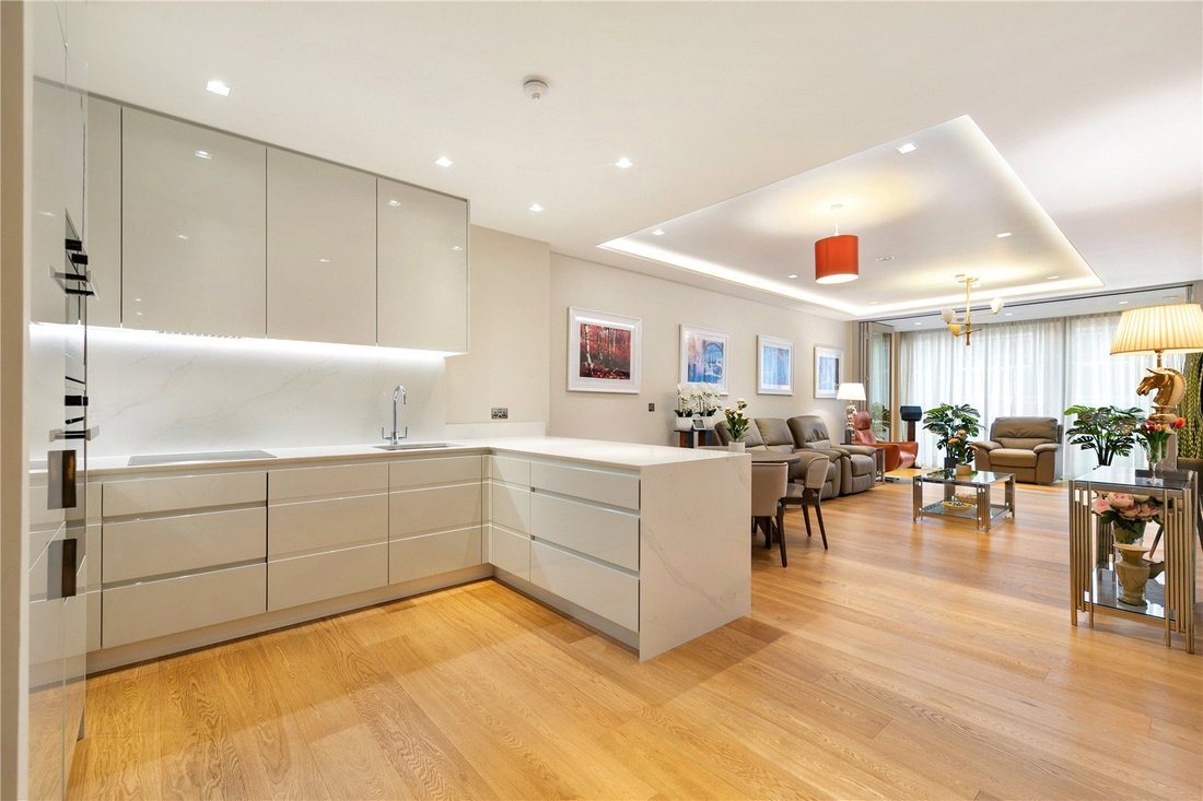 Apartment in Dublin, County Dublin, Ireland 5 - 17099689