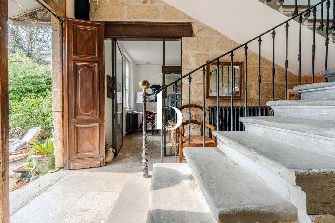 Maison de ville à Uzès, Occitanie, France 1 - 17099780