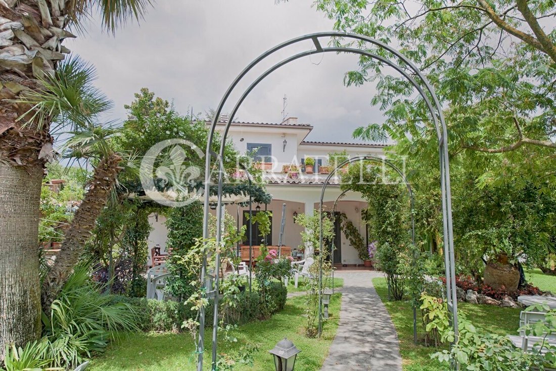 Villa in Belvedere, Lazio, Italy 4 - 13086842