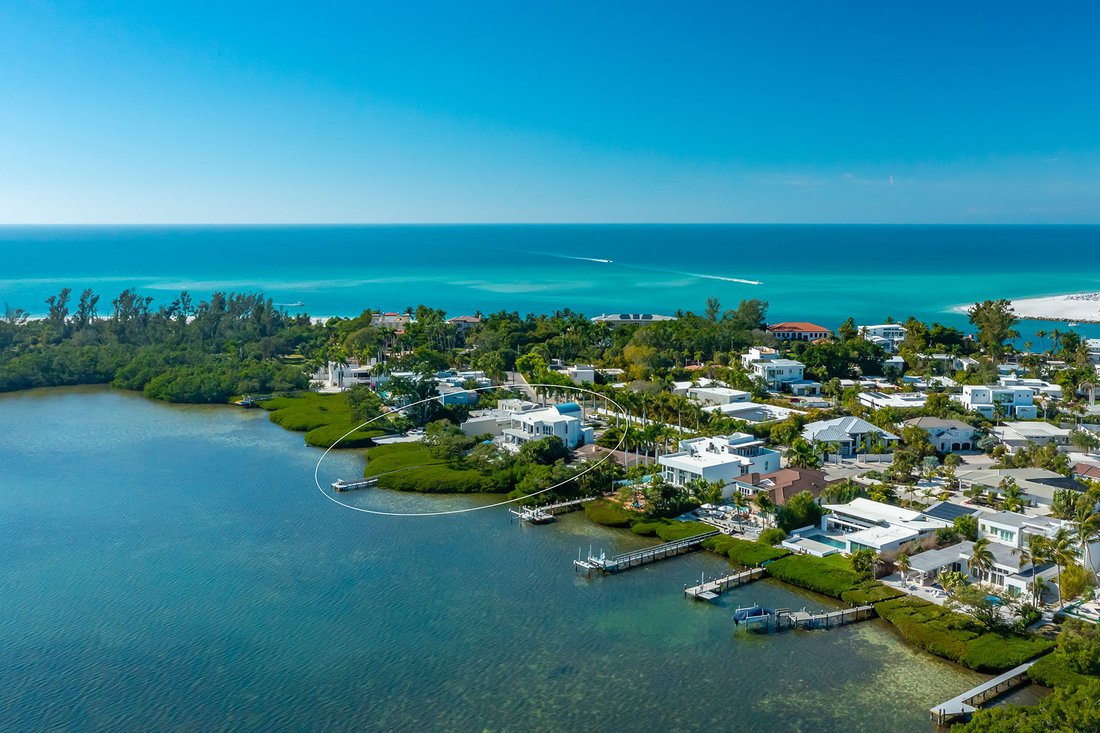 Sarasota, Florida, United States 3 - 17100732
