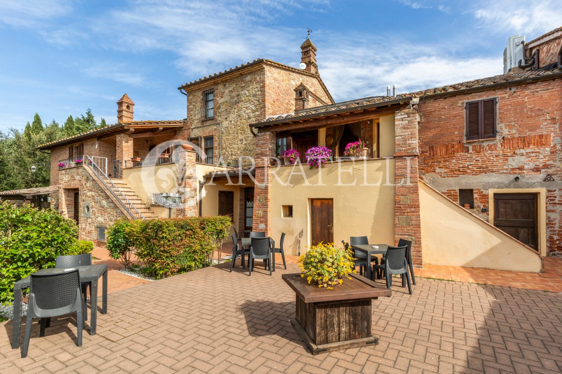 Country House in Castiglione del Lago, Umbria, Italy 1 - 14210424