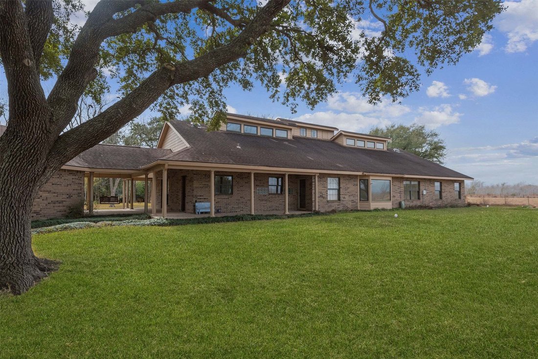 House in Highlands, Texas, United States 1 - 17101295