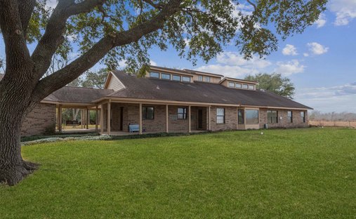 House in Highlands, Texas, United States 1