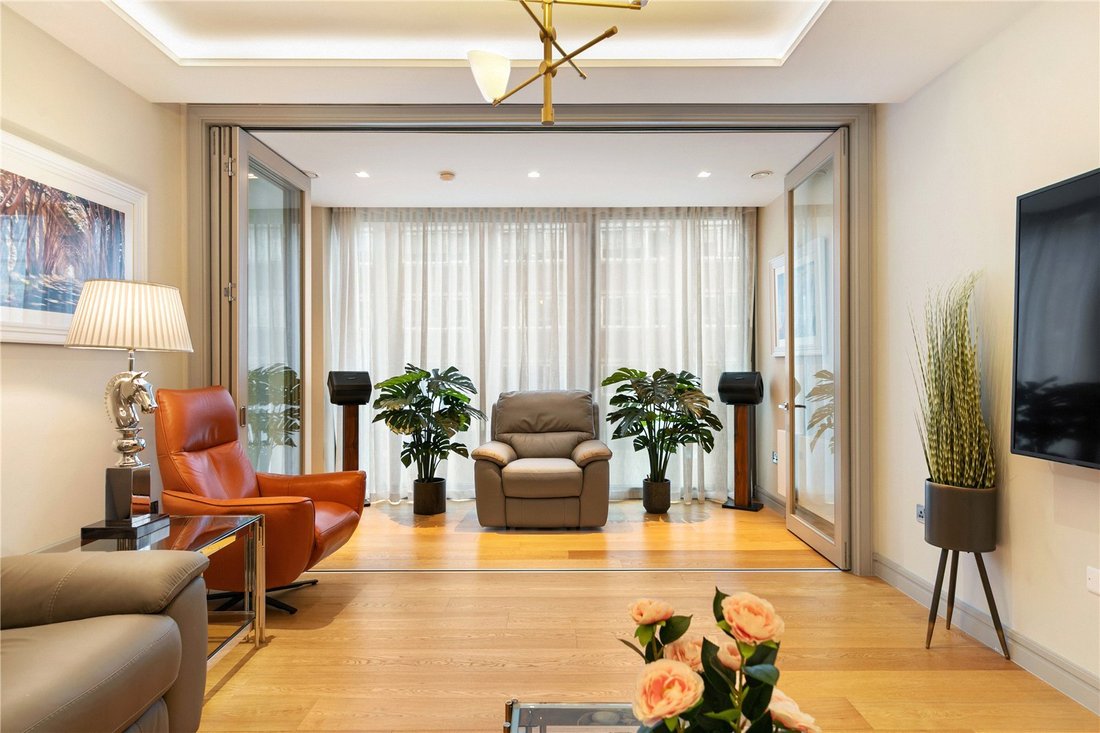 Apartment in Dublin, County Dublin, Ireland 2 - 17099689
