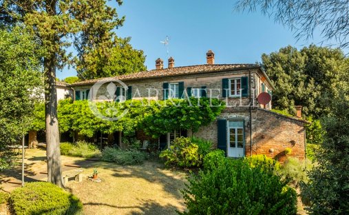 Country House in Foiano della Chiana, Tuscany, Italy 1