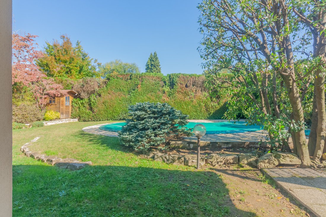 Villa in Brugnola, Cantu, Lombardy 4 - 14830326