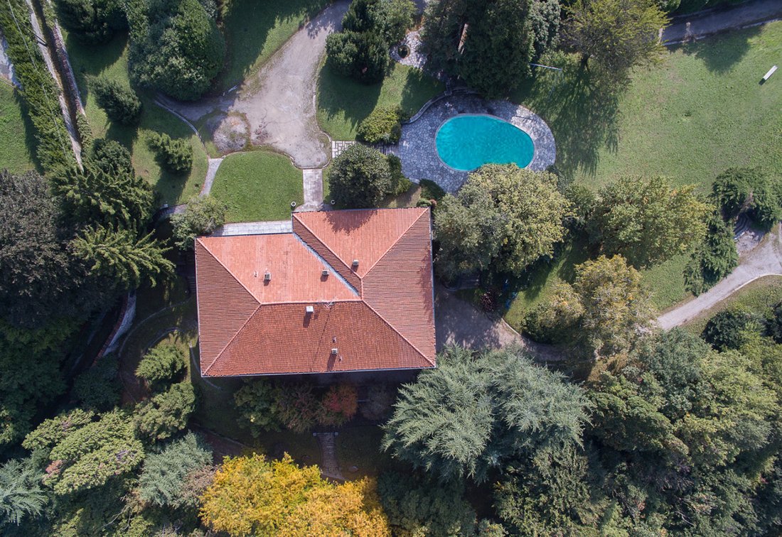 Villa in Longone Al Segrino, Lombardy, Italy 1 - 12094987