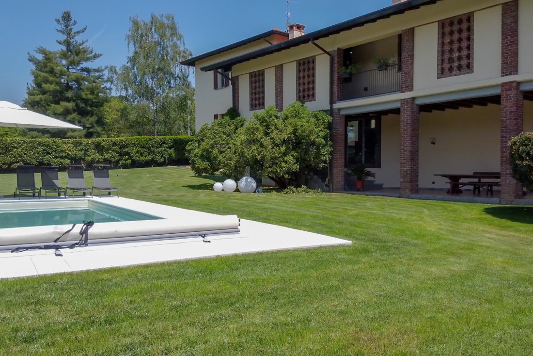 Villa in Venegono Superiore, Lombardy, Italy 5 - 17100512