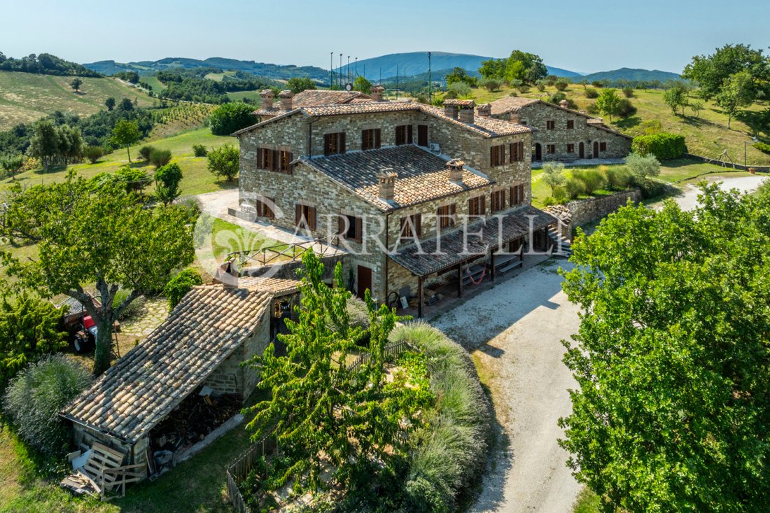 Country House in Valfabbrica, Umbria, Italy 2 - 16864381