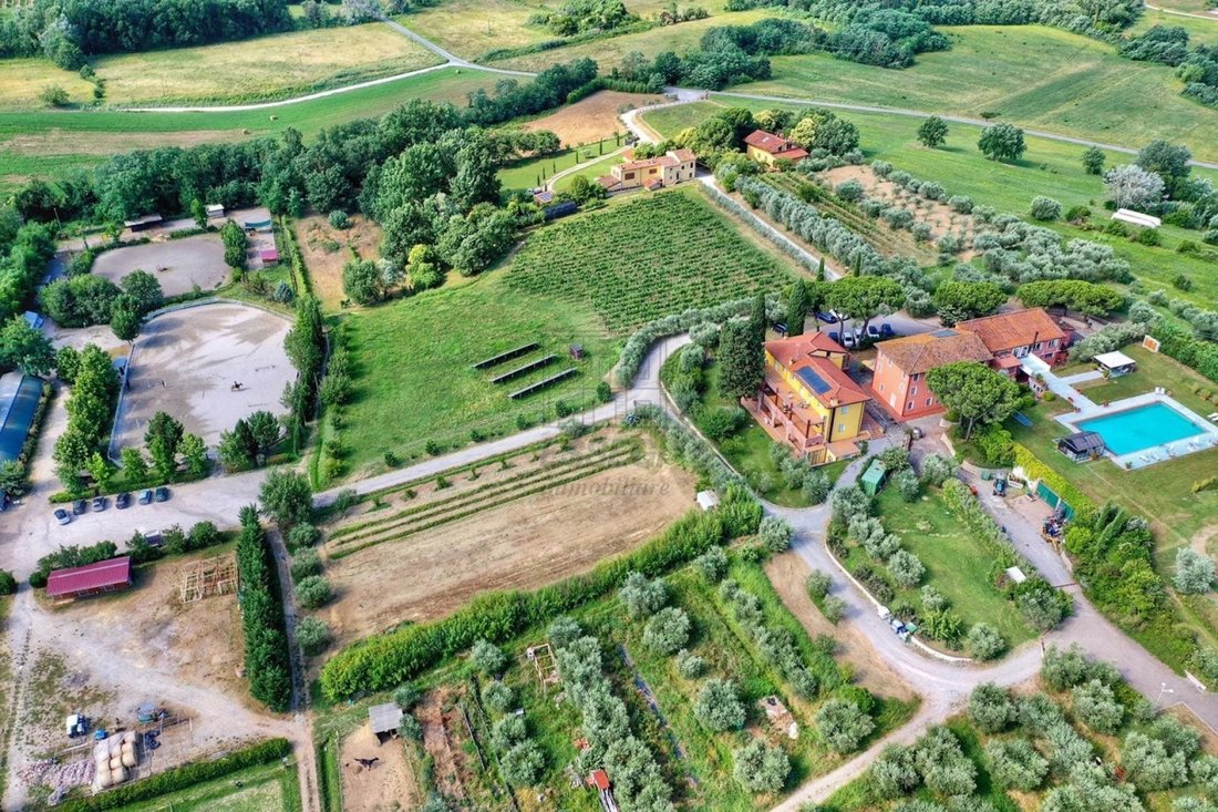 Country House in Montecarlo, Tuscany, Italy 5 - 13872395