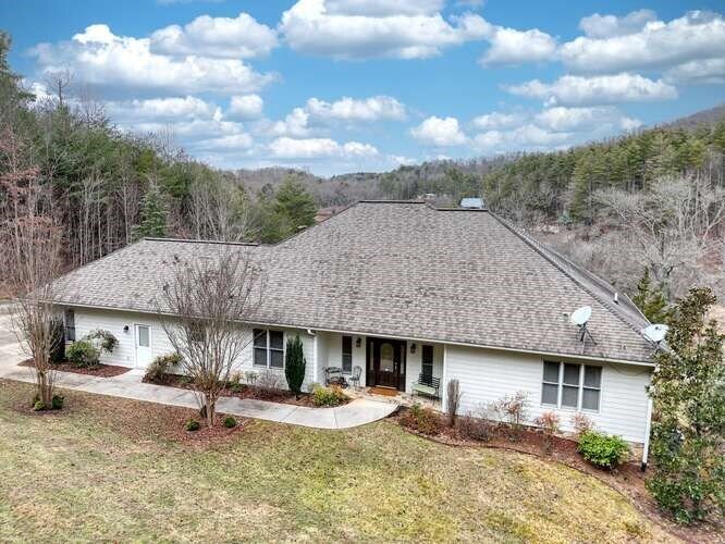 House in Hayesville, North Carolina, United States 2 - 17102553