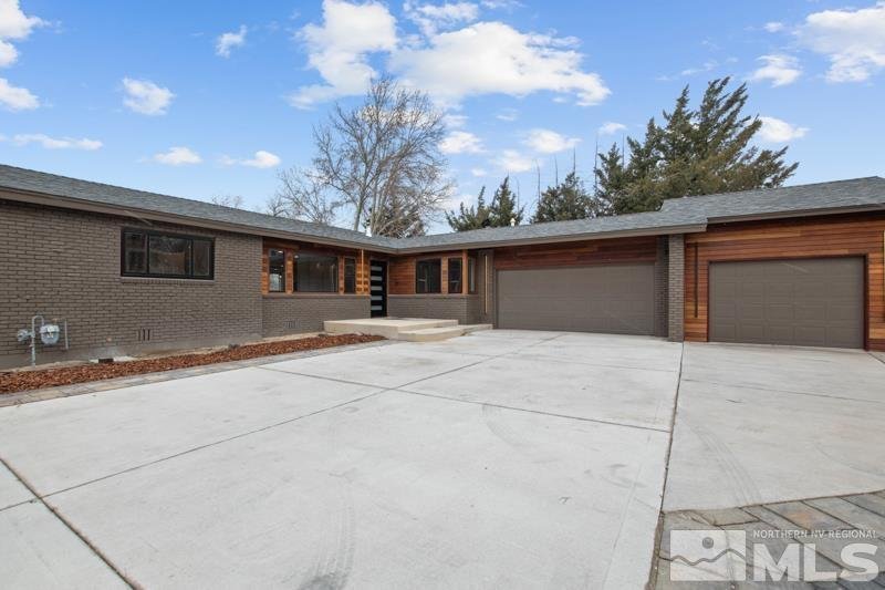 House in Reno, Nevada, United States 2 - 17102954