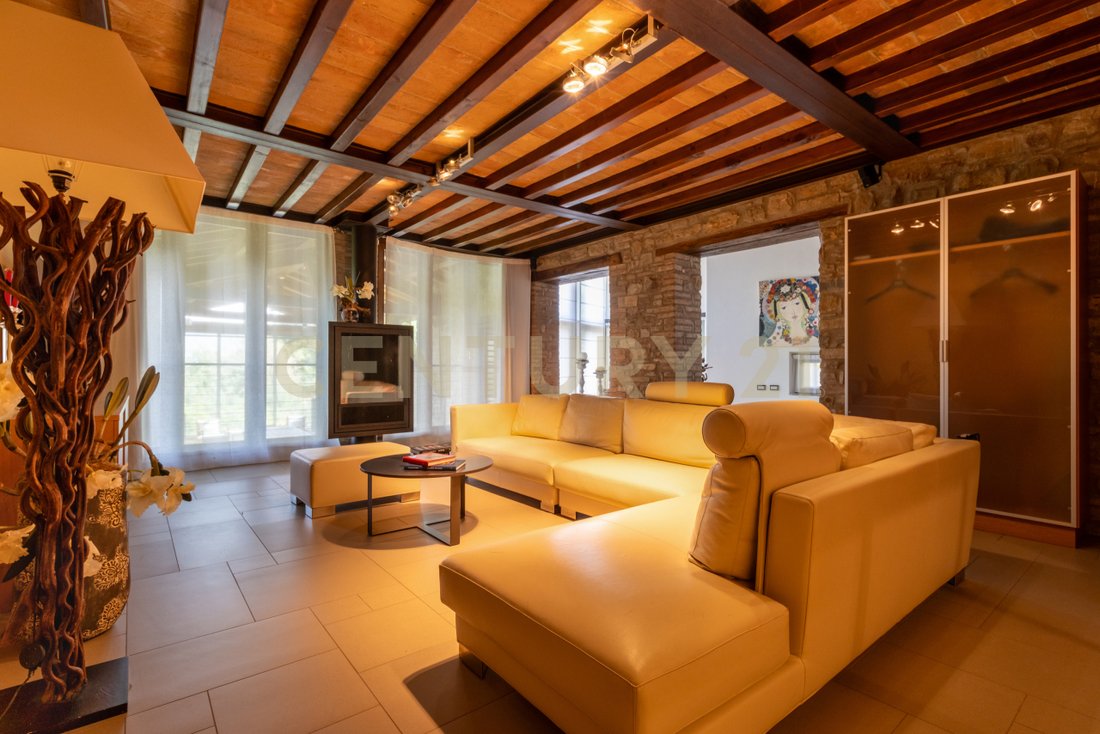 Villa in Toano, Emilia-Romagna, Italy 3 - 16858548