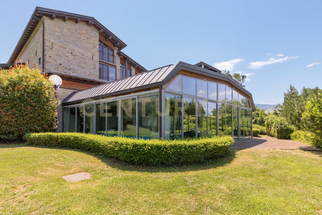 Villa in Toano, Emilia-Romagna, Italy 2 - 16858548