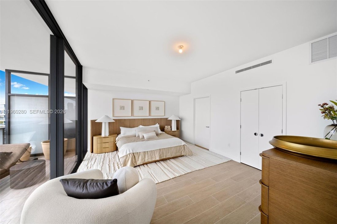 Condo in Miami Beach, Florida, United States 4 - 17104227