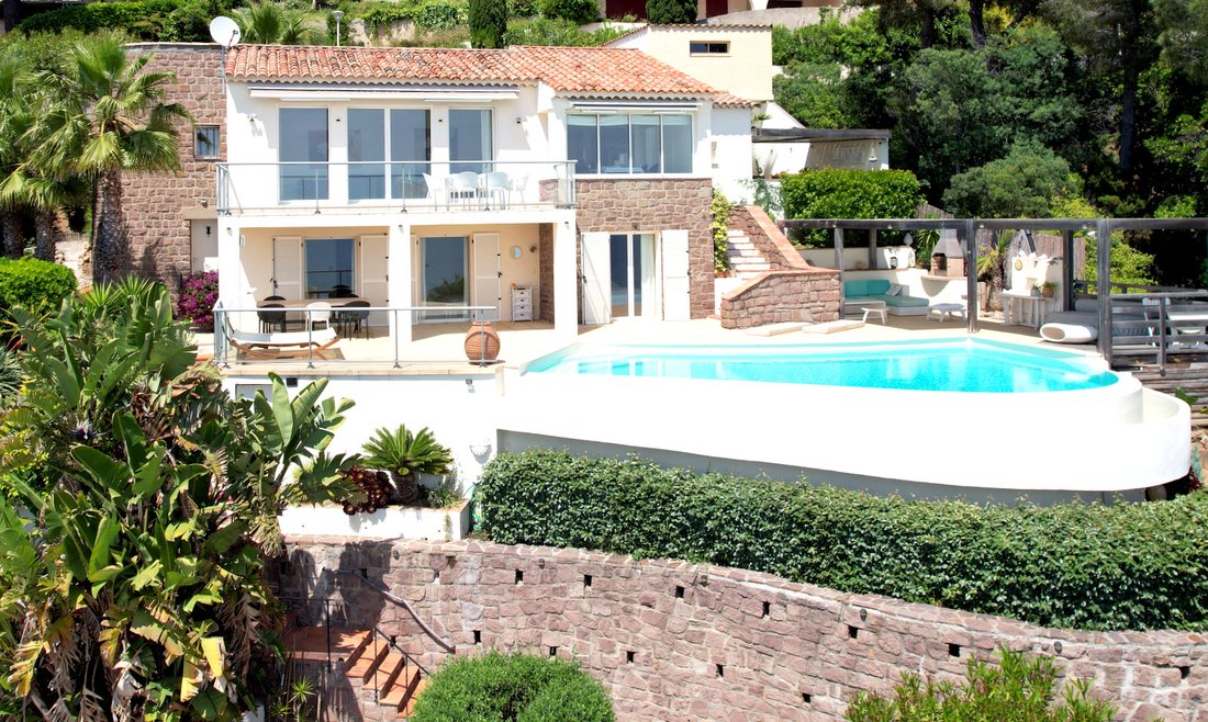 Villa in Les Issambres, Roquebrune-sur-Argens, France 4 - 17099816