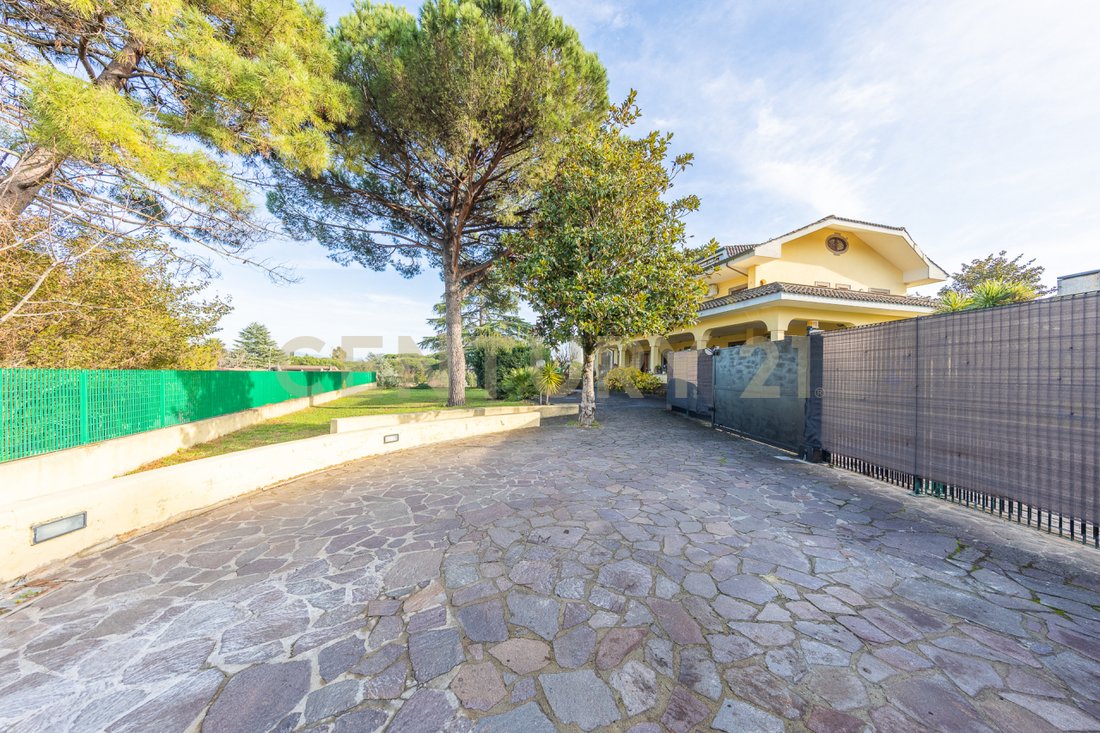 House in Porta di Roma - Castel Giubileo, Rome, Lazio 3 - 16861596