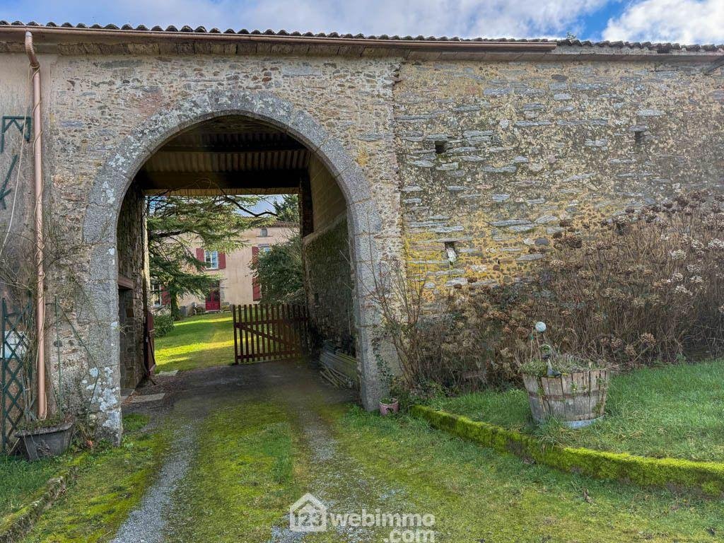 House in La Chataigneraie, Pays de la Loire, France 1 - 17127441
