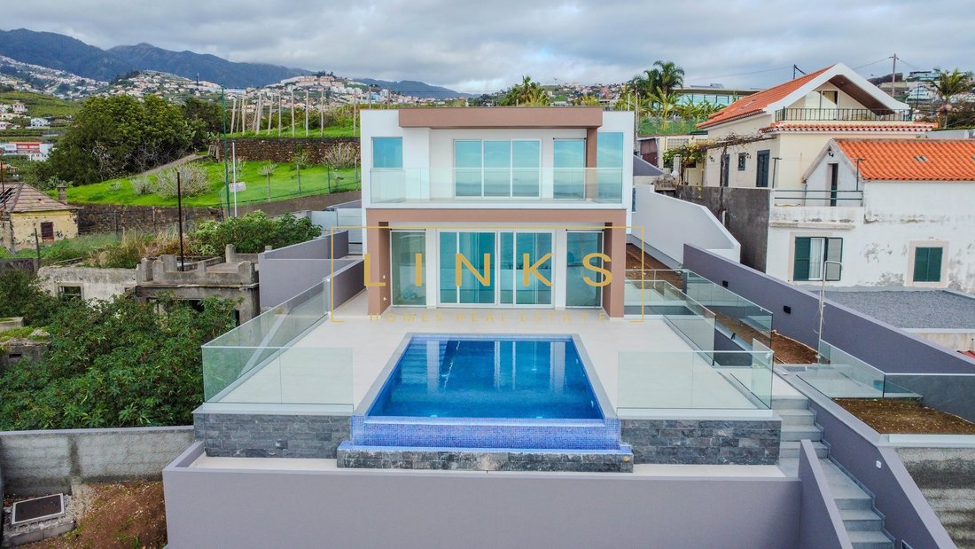 Villa in Sao Martinho, Madeira, Portugal 1 - 17100494