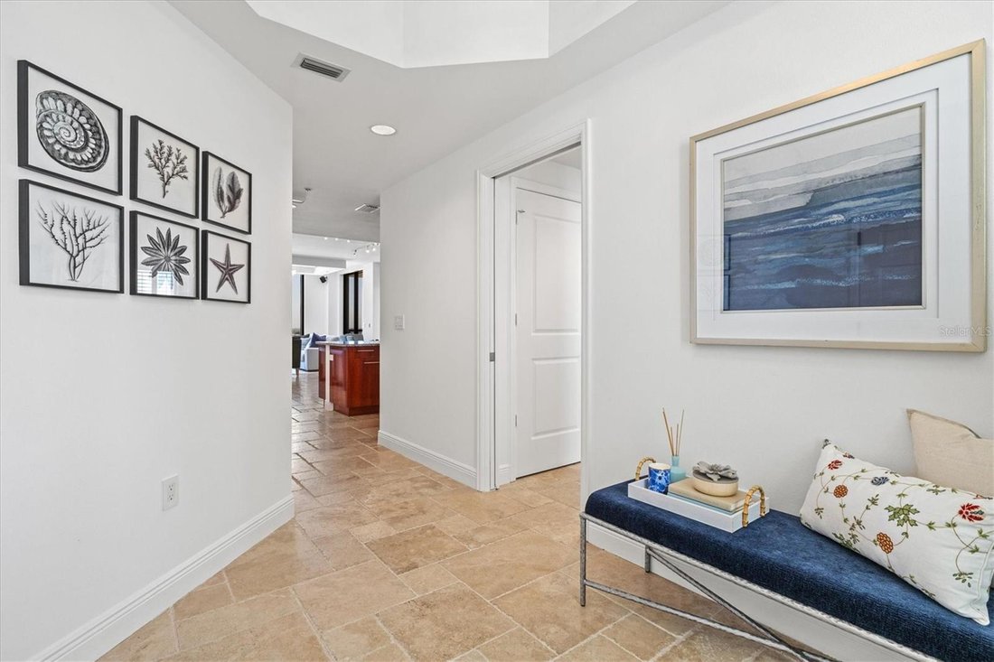 Condo in Sarasota, Florida, United States 4 - 17128507
