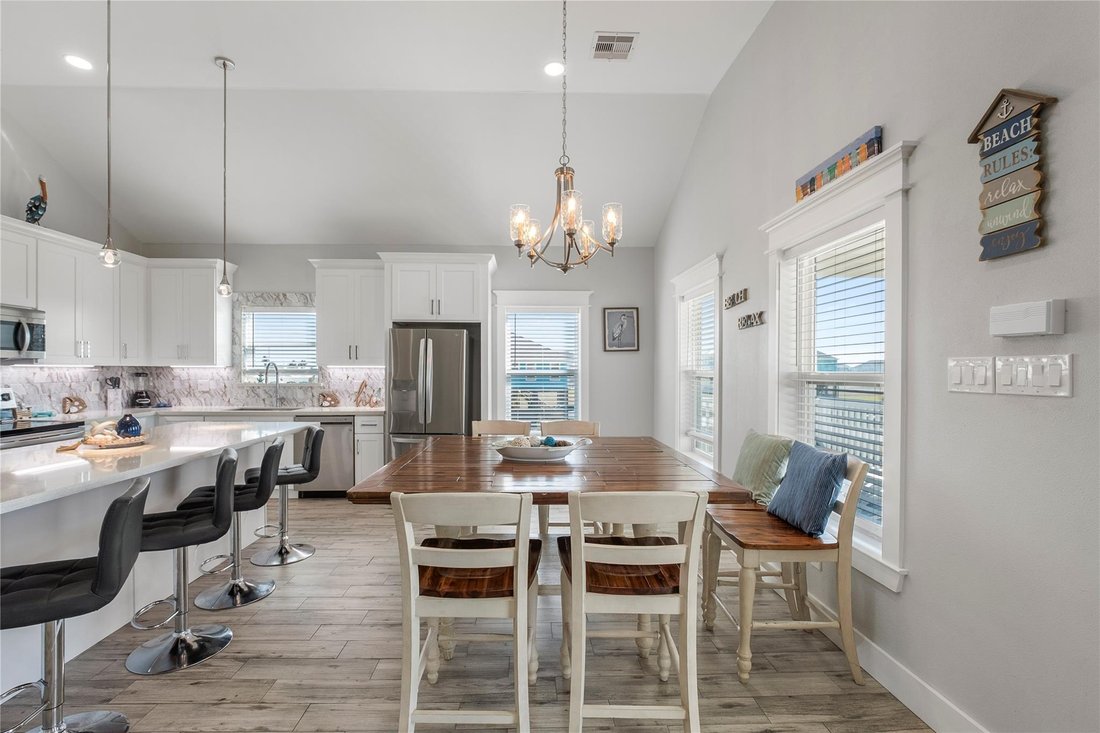 House in Galveston, Texas, United States 5 - 17099141