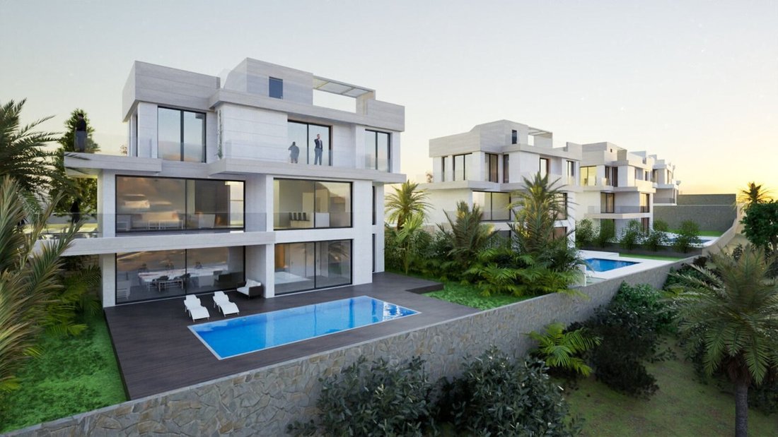 Villa in Estepona, Andalusia, Spain 1 - 17131490