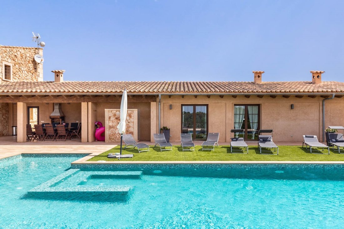 Country House in Llucmajor, Balearic Islands, Spain 2 - 11761576