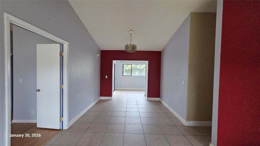 House in Davie, Florida, United States 3 - 17100429