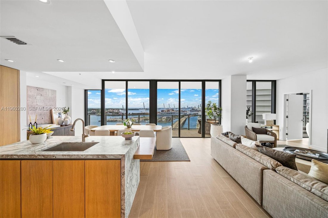 Condo in Miami Beach, Florida, United States 2 - 17104227