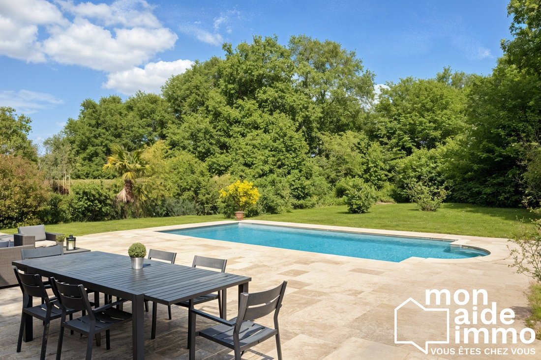 House in Latresne, Nouvelle-Aquitaine, France 2 - 17112432