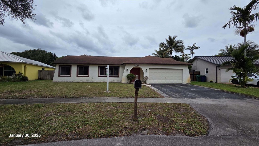 House in Davie, Florida, United States 1 - 17100429