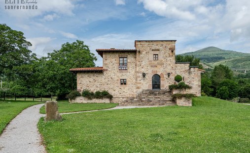 Maison à Bárcena de Pie de Concha, Cantabrie, Espagne 1