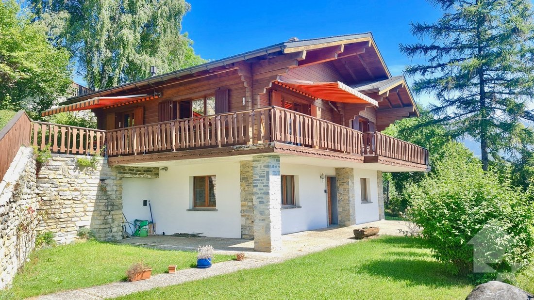 Magnificient Chalet With Spectacular Views