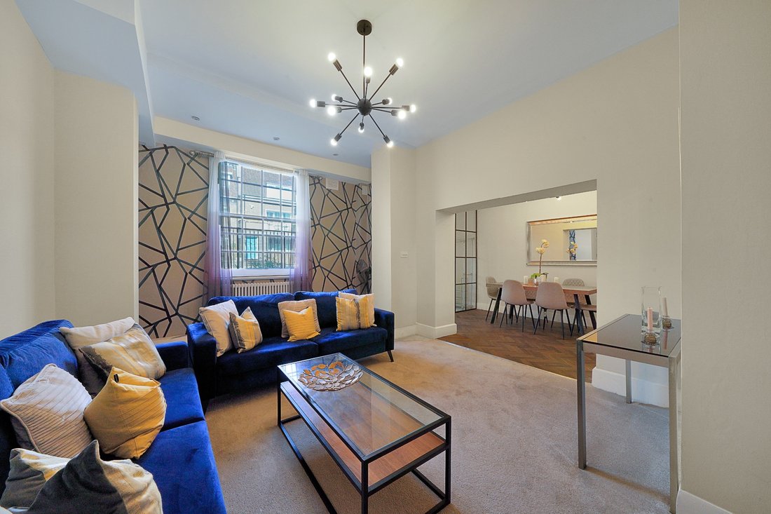 Apartment in Hyde Park, Westminster, England 2 - 16690169