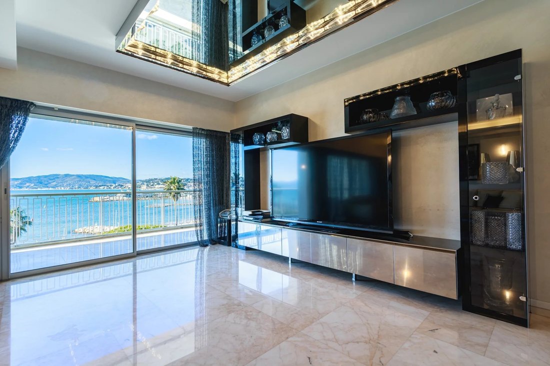 Apartment in Cannes, Provence-Alpes-Côte d'Azur, France 4 - 17099868