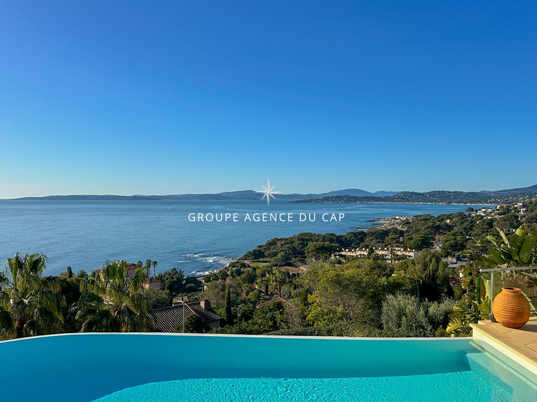 Villa in Les Issambres, Roquebrune-sur-Argens, France 1 - 17099816