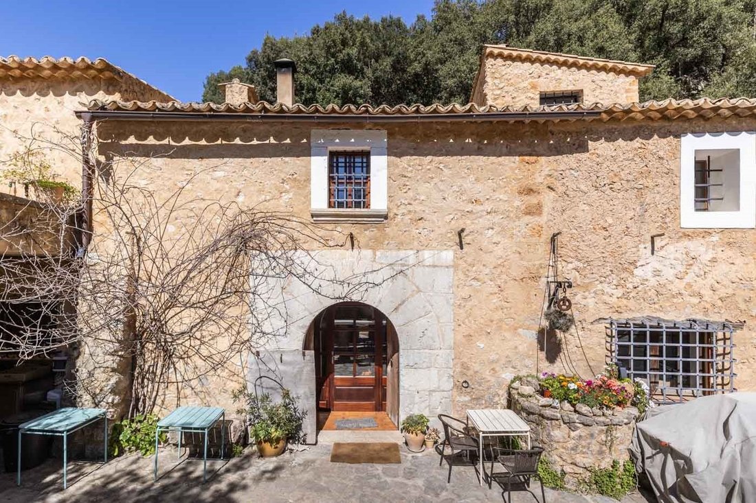 Country House in Santa Maria del Cami, Balearic Islands, Spain 2 - 15362535