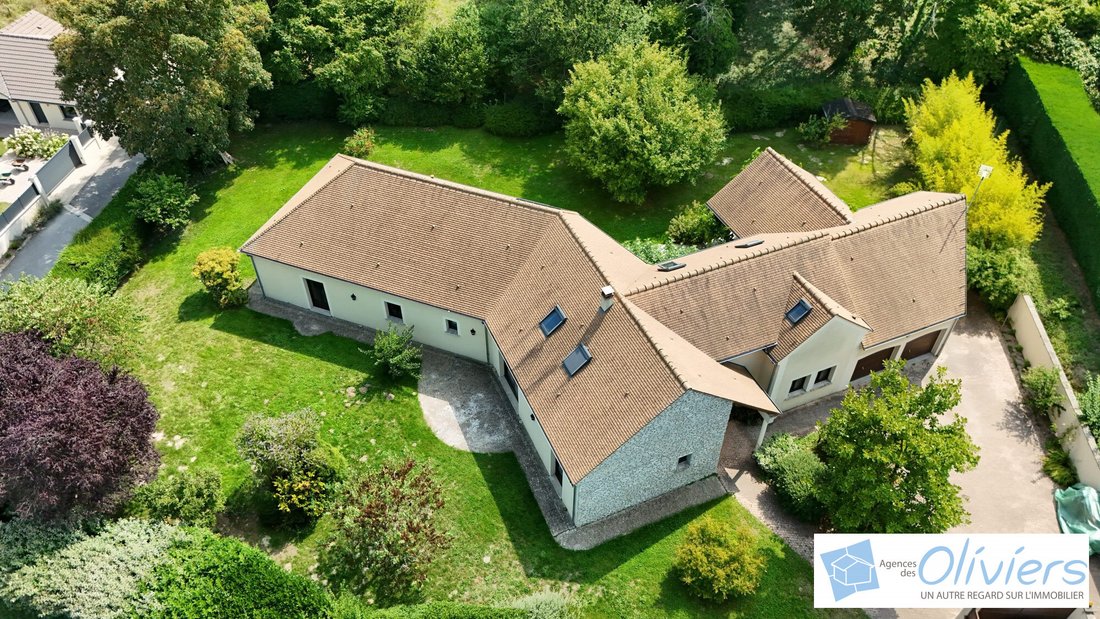 House in Dampierre-en-Yvelines, Ile-de-France, France 1 - 17112982