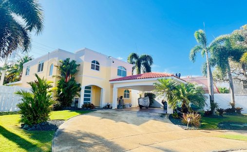 House in Breñas, Vega Alta, Puerto Rico 1