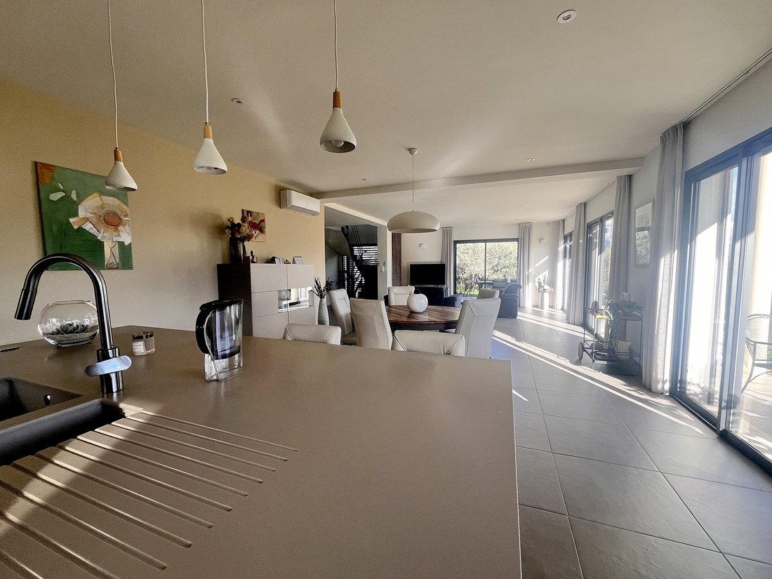 Villa in Beaumes-de-Venise, Provence-Alpes-Côte d'Azur, France 5 - 17103933