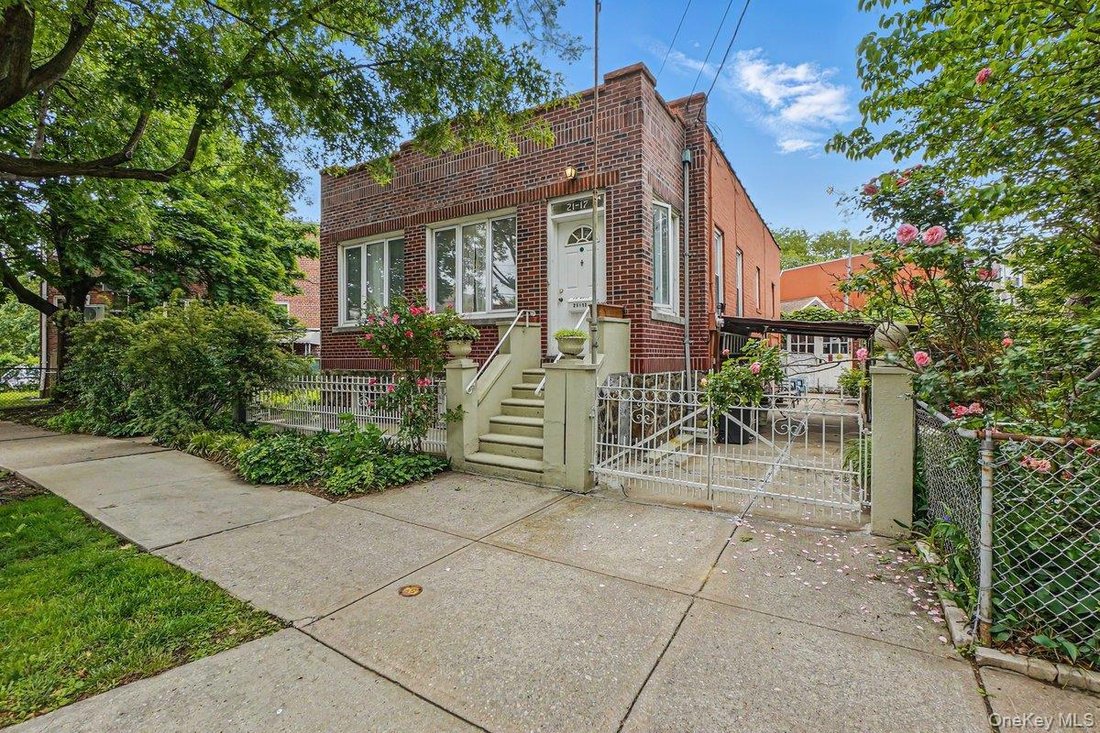 House in New York, New York, United States 2 - 17130387