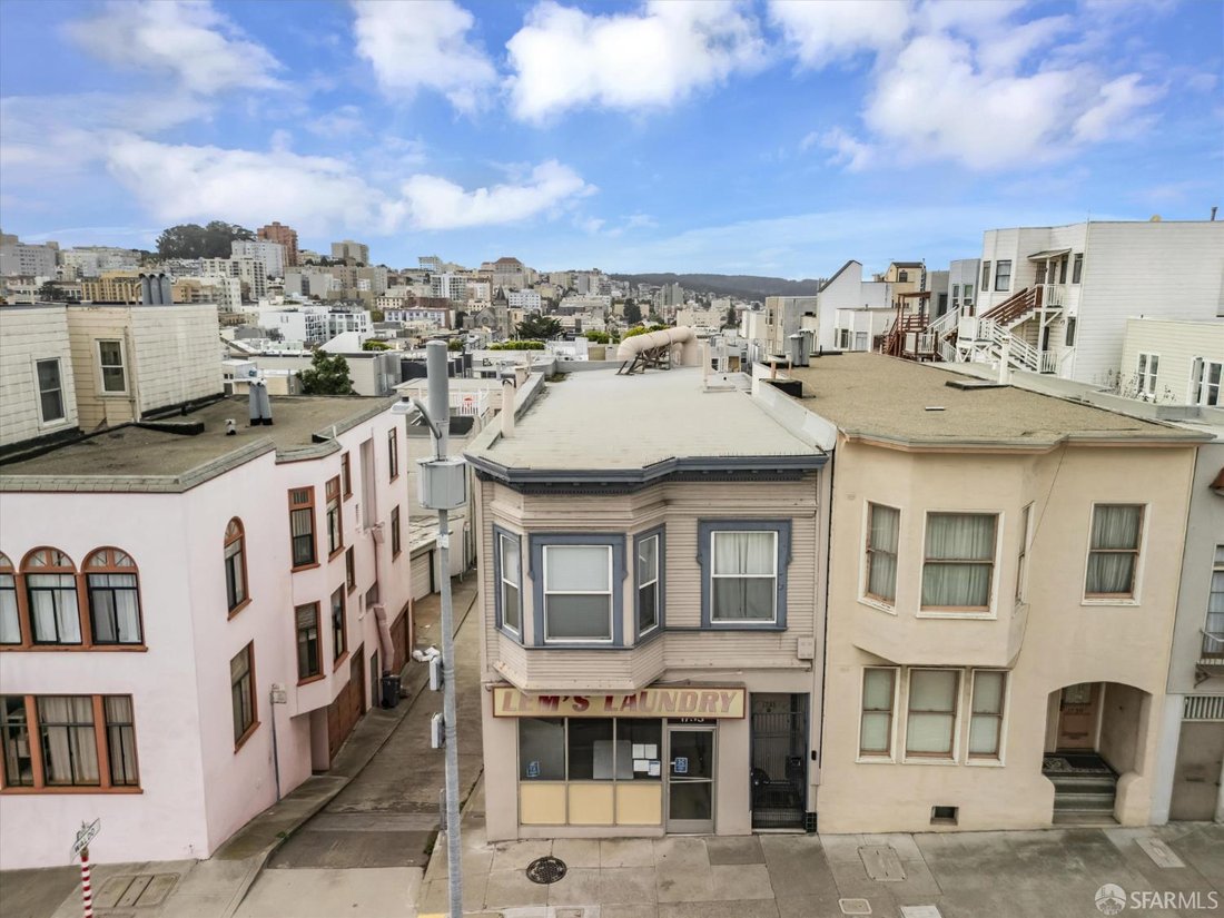 San Francisco, California, United States 1 - 17103617