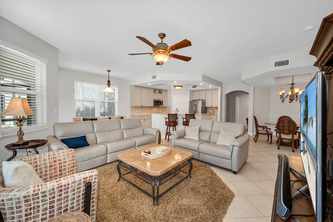 Condo in Naples, Florida, United States 3 - 17100724