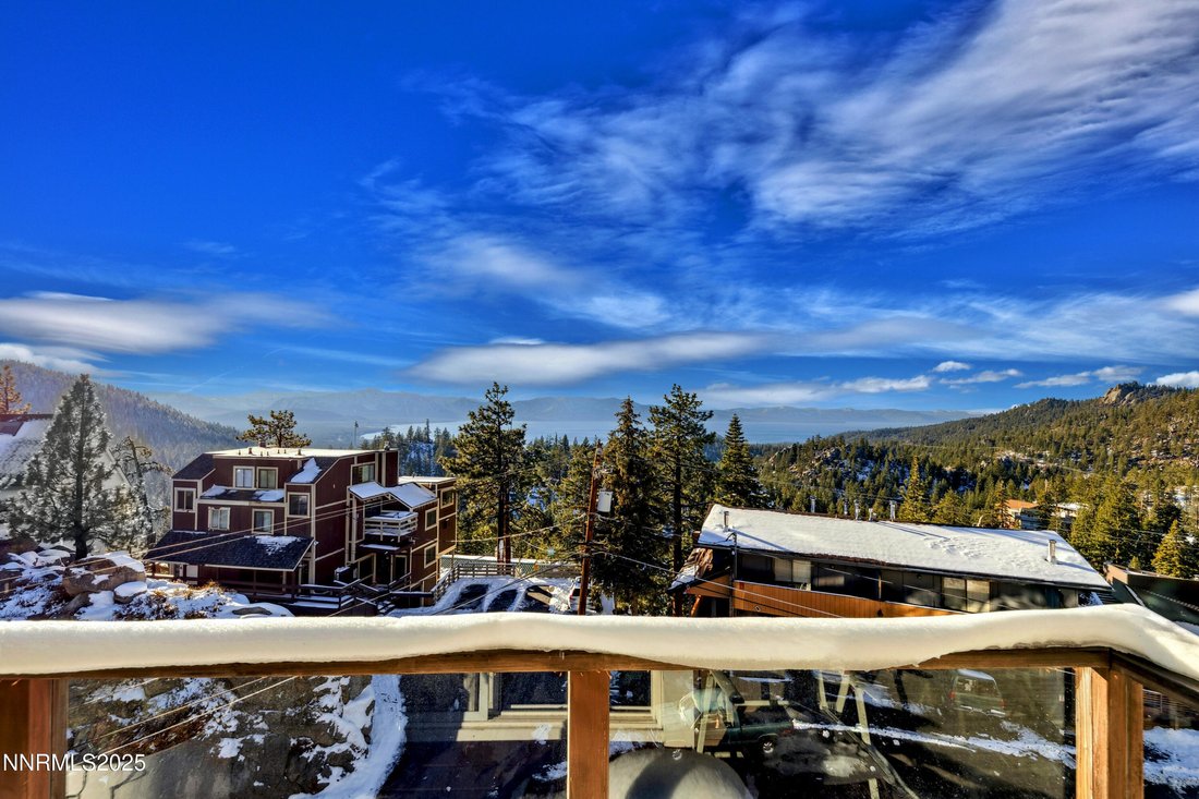 Townhouse in Stateline, Nevada, United States 1 - 17103031