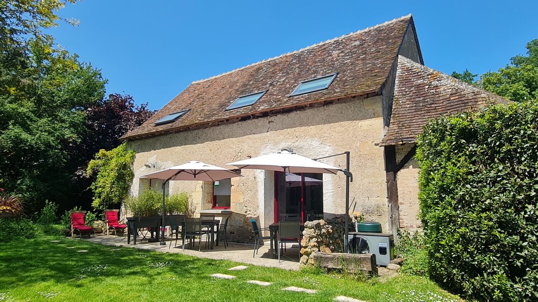 Estate in Crotelles, Centre-Val de Loire, France 1 - 17099585