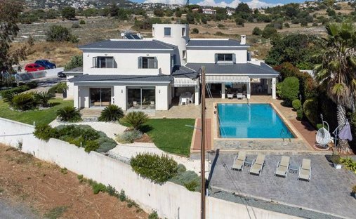 Villa in Konia, Paphos, Cyprus 1