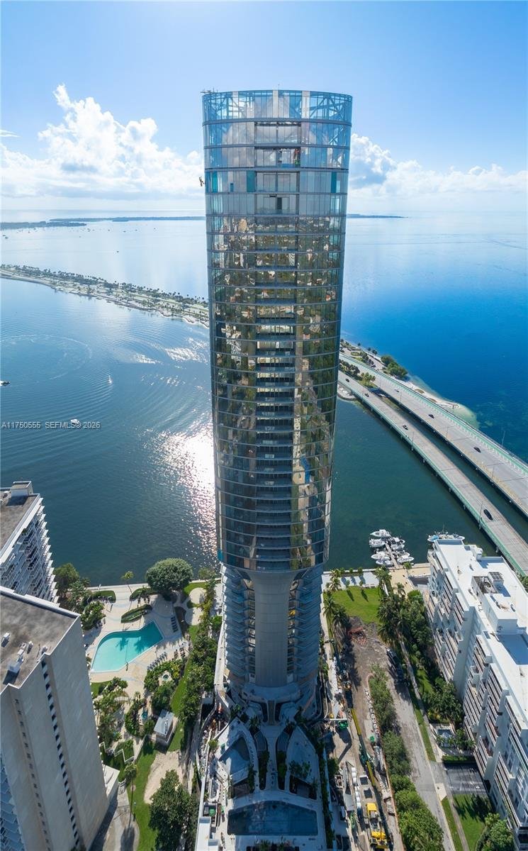 Condo in Miami, Florida, United States 5 - 15277003