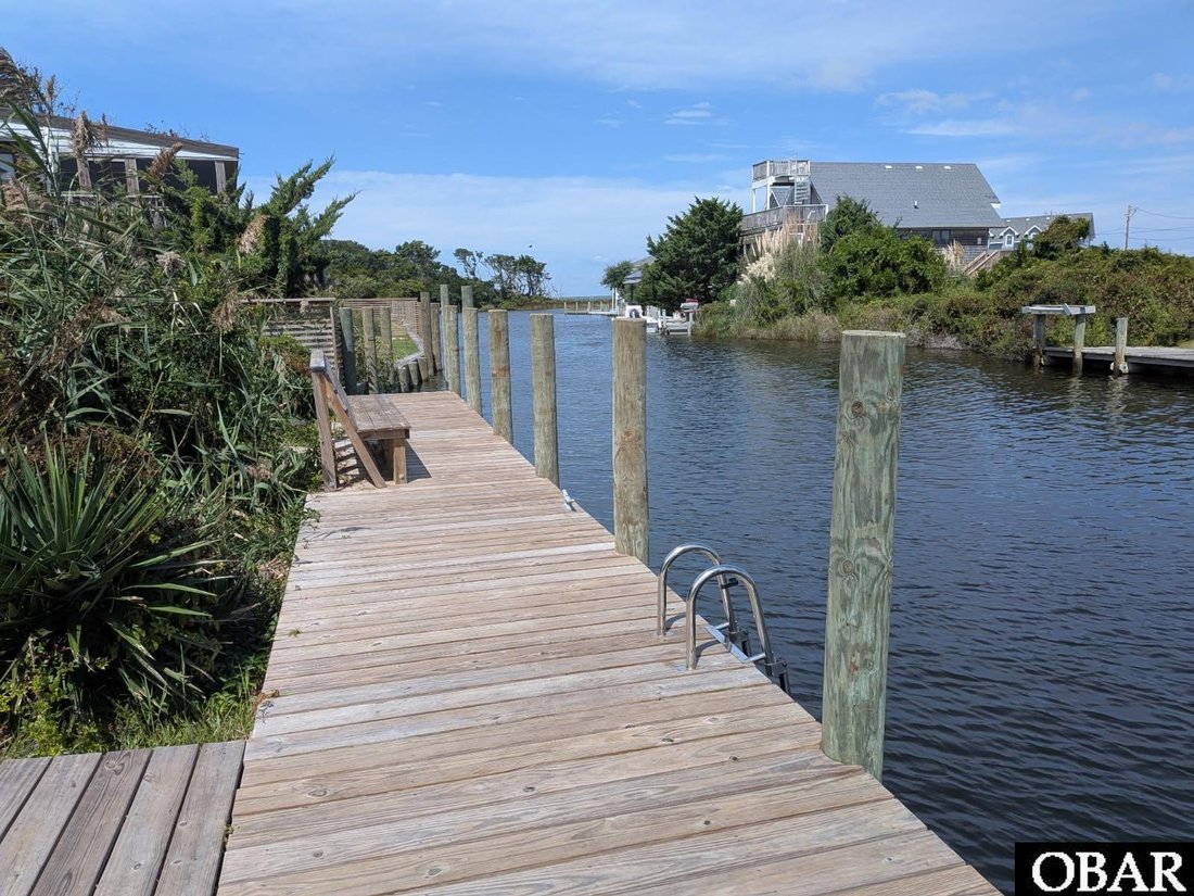 House in Ocracoke, North Carolina, United States 3 - 17102059