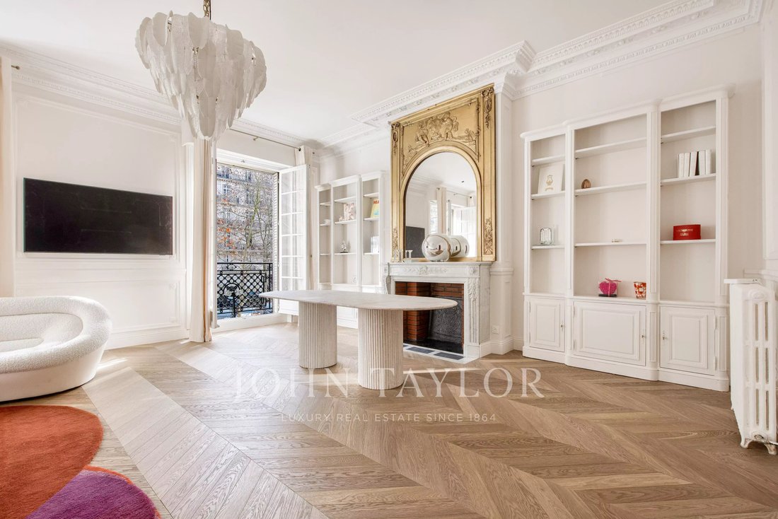 Apartment in Porte Dauphine, Paris 16e Arrondissement, Paris 4 - 17090948