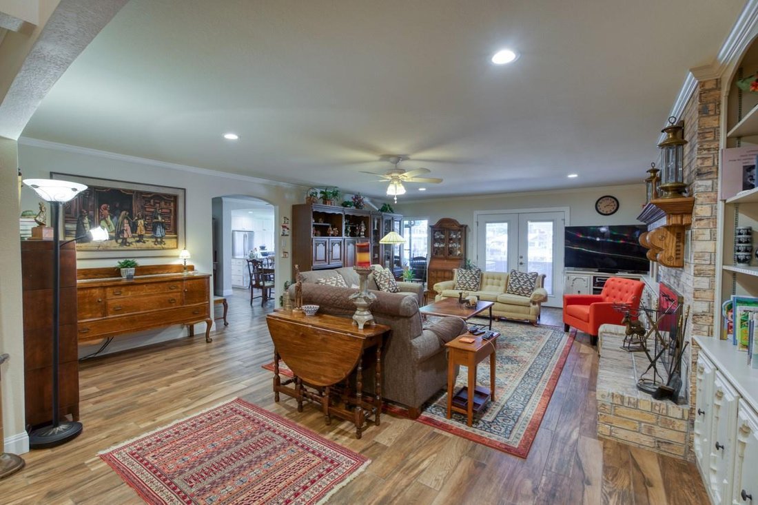 House in Llano, Texas, United States 3 - 17130366